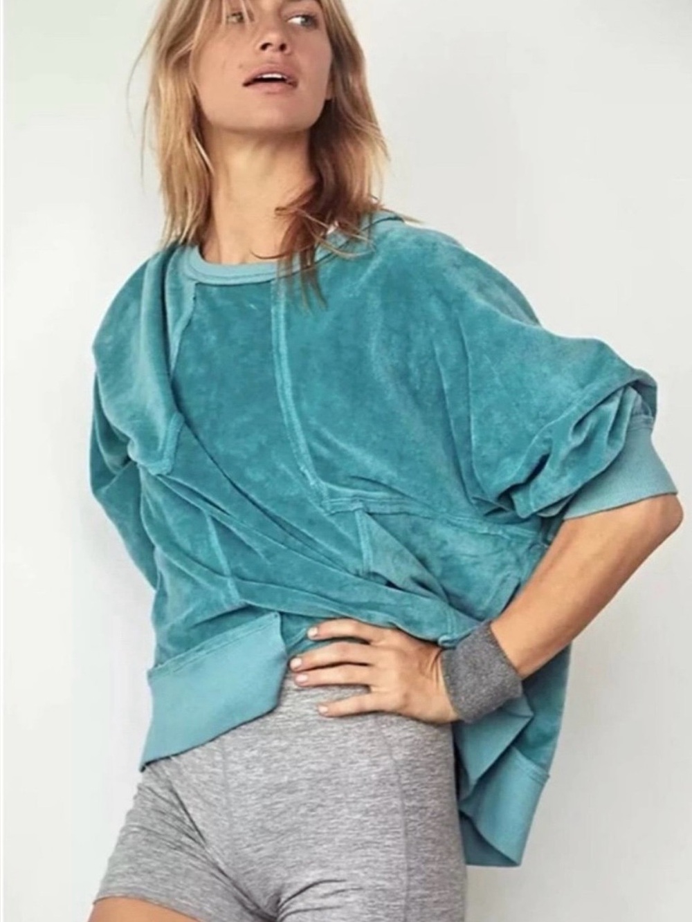 FREE PEOPLE Movement ‘Strive On' Velour Oversized Sweatshirt Women's Size Medium